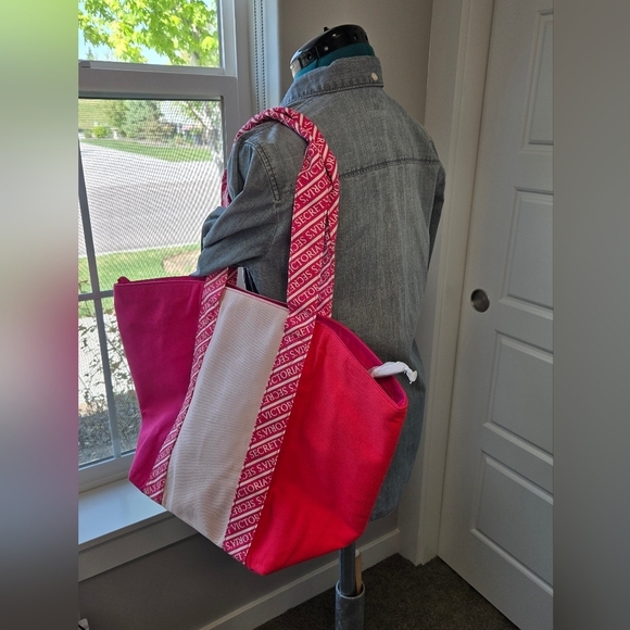 NWT VICTORIA'S SECRET TOTE BAG PINK COLORBLOCK RED HEART PACKABLE SET OF 2 LARGE - Picture 3 of 16
